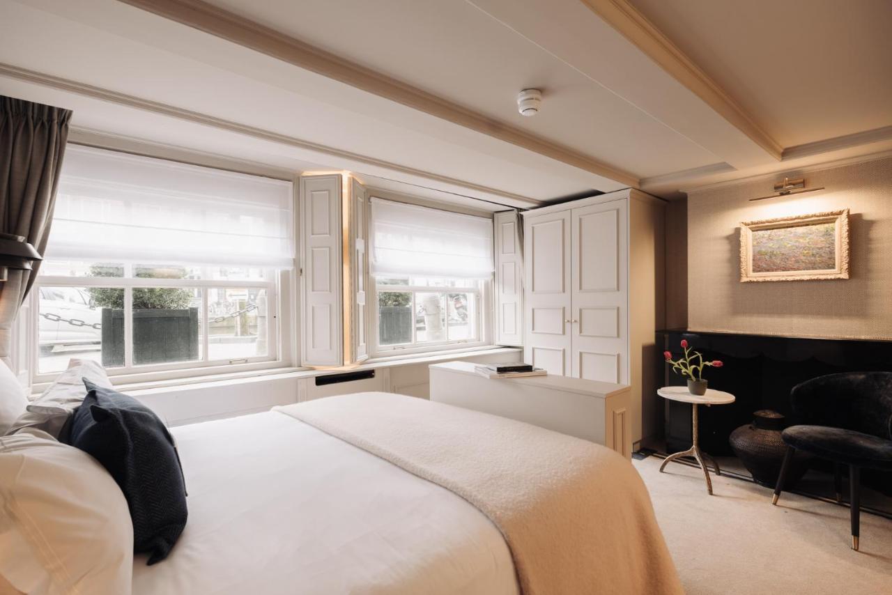 Hotel 717 Amsterdam Exteriér fotografie A room at the hotel