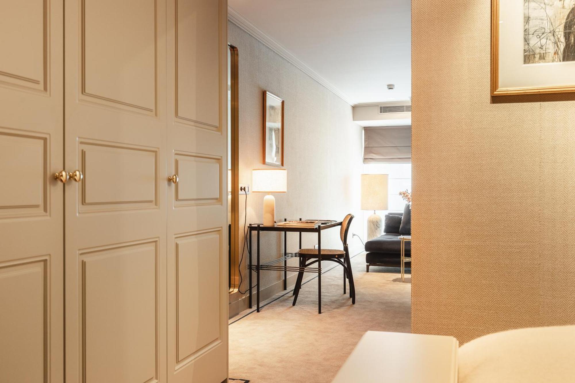 Hotel 717 Amsterdam Exteriér fotografie A room at the hotel